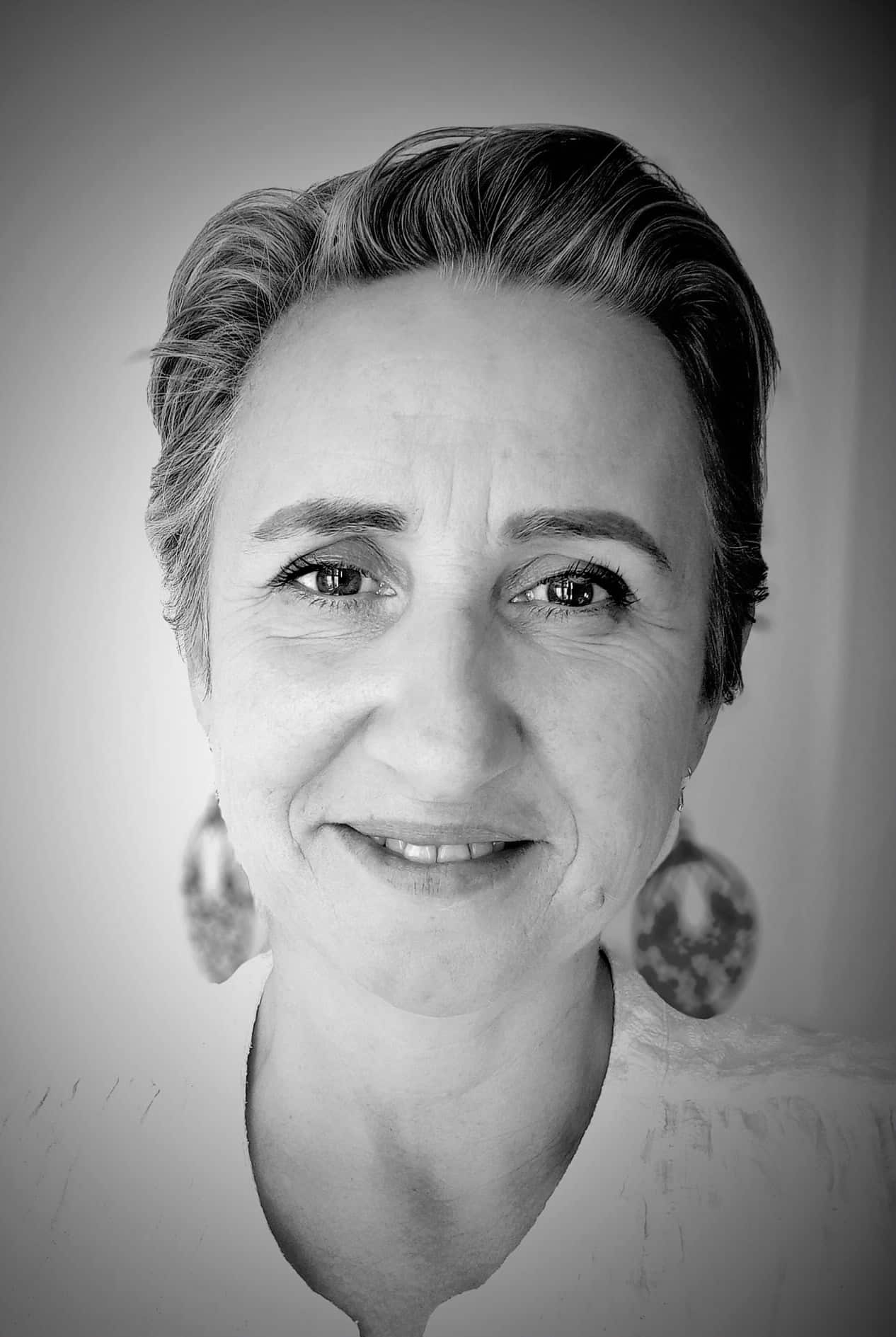 Portrait de Karine Boquého, psychologue du travail, spécialisée dans l'accompagnement des particuliers, des professionnels et des organisations